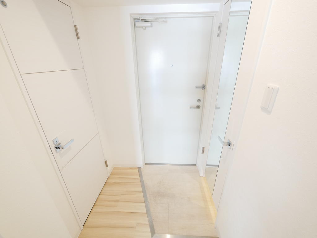 玄関　※同シリーズタイプのお部屋です。
