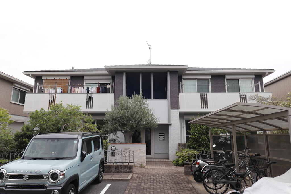 建物外観　中島にある2LDKの物件です♪