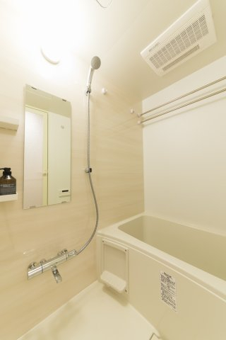 バス・シャワールーム　他部屋参考写真です。