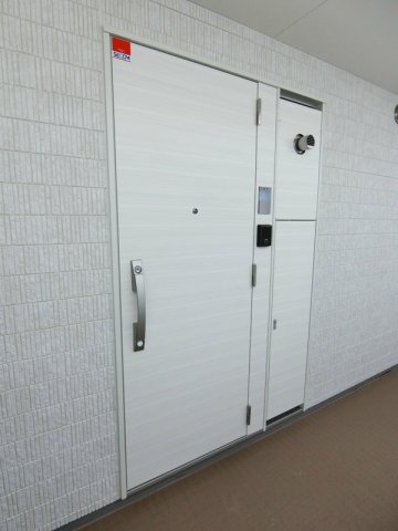 玄関　明るい玄関です