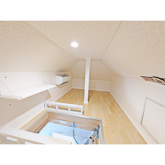 その他　屋根裏部屋