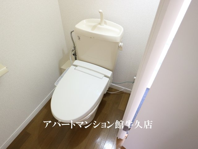 トイレ　画像4