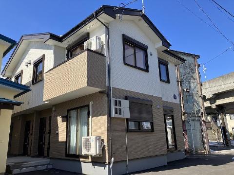 建物外観　外観写真（昼）