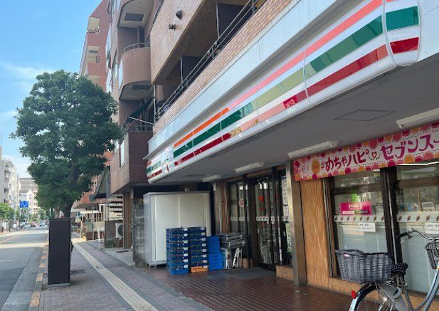 コンビニ　セブンイレブン三鷹駅南通り店（コンビニ）まで280m