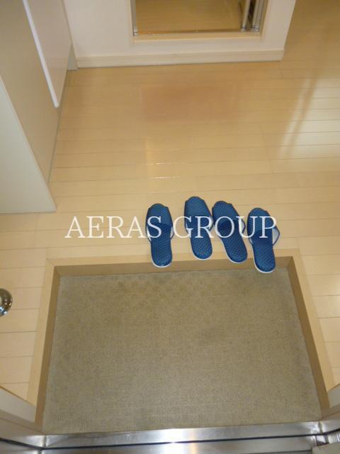 玄関　別部屋同仕様