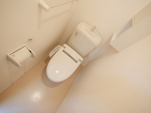 トイレ　★温水洗浄便座機能のあるトイレです★
