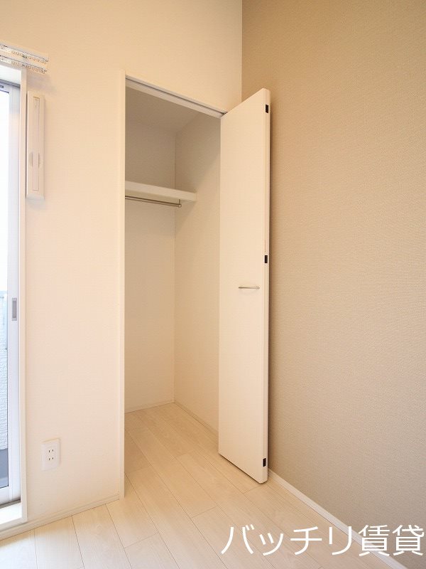 収納　別号室タイプの為、現状を優先致します。