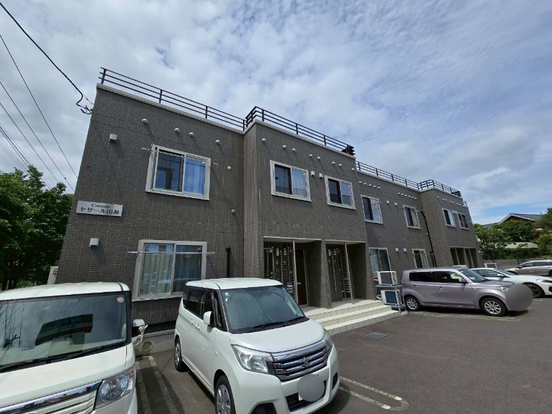 建物外観　札幌市中央区南二十三条西「セザール山鼻」