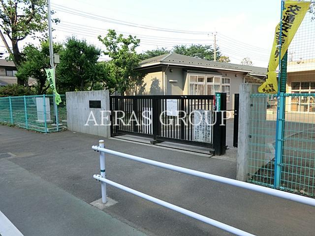 小学校　調布市立上ノ原小学校（小学校）まで517m