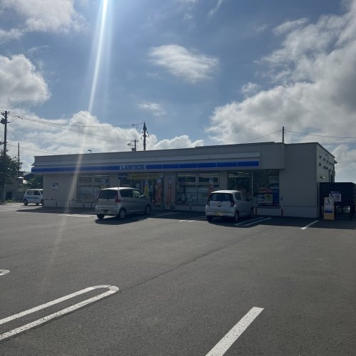 コンビニ　ローソン 室蘭八丁平一丁目店（コンビニ）まで1135m