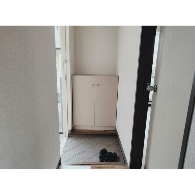 玄関　他室参照