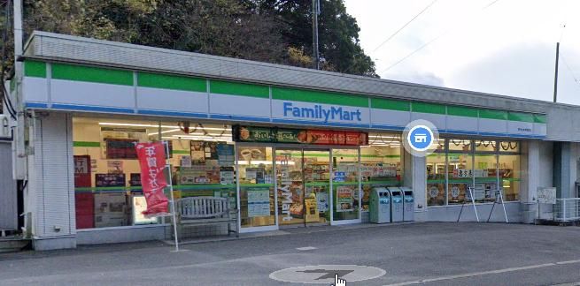 コンビニ　ファミリーマート野比中学前店（コンビニ）まで180m