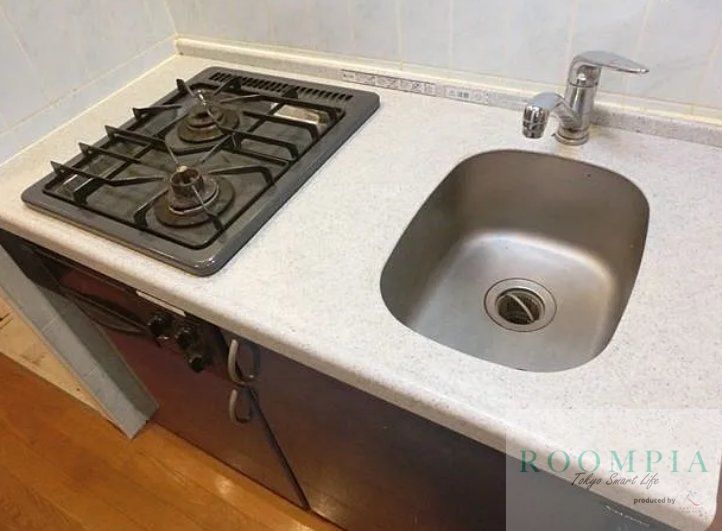 キッチン　※同タイプの別のお部屋です。
