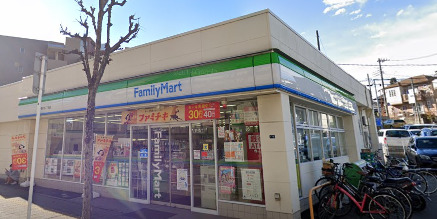コンビニ　ファミリーマート　千葉弁天四丁目店（コンビニ）まで215m