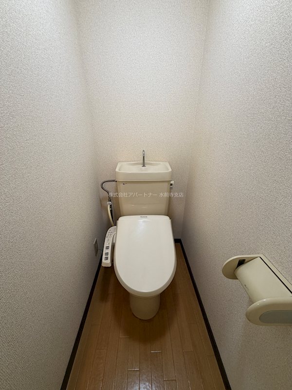 トイレ　温水便座付きの綺麗なトイレです！