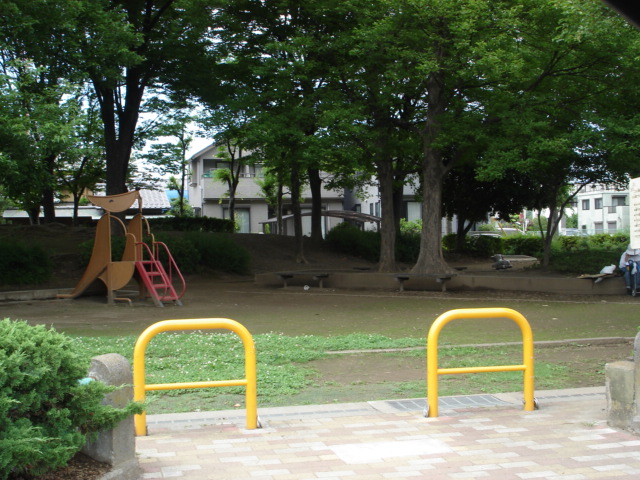 公園　八潮中央公園（公園）まで870m