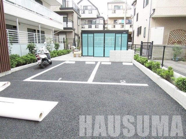 駐車場　駐車場