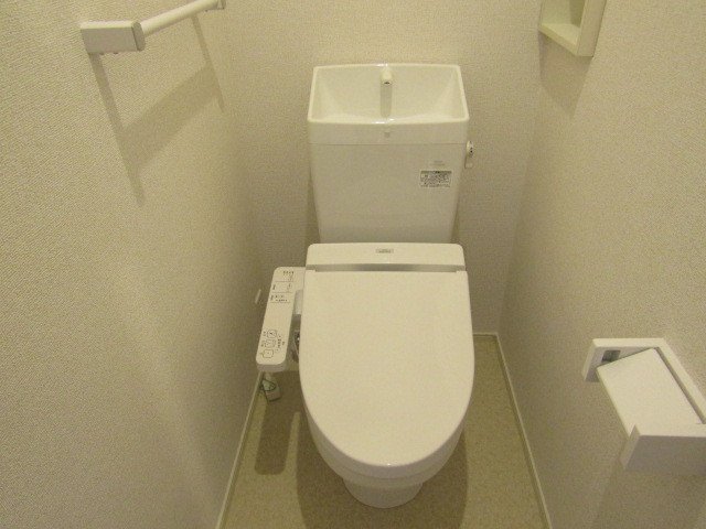トイレ　シンプルで使いやすいトイレです
