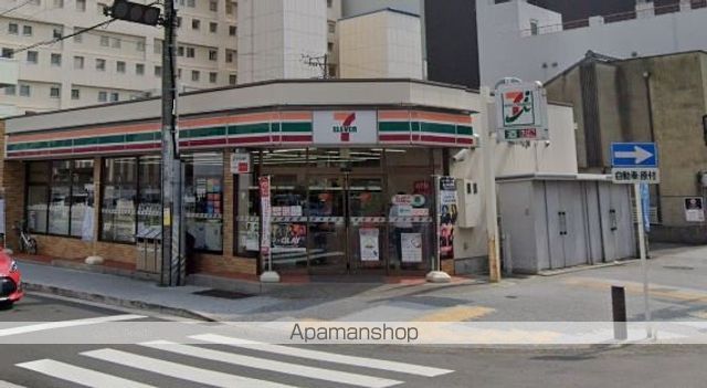 コンビニ　セブンイレブン（コンビニ）まで200m