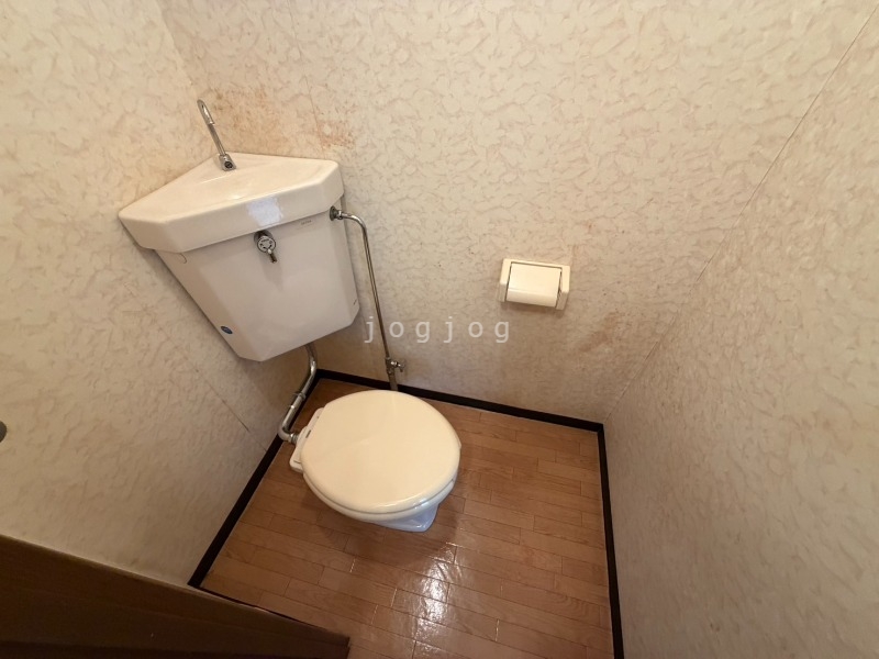 トイレ　当社サービスセンターで温水洗浄便座の設置承ります★