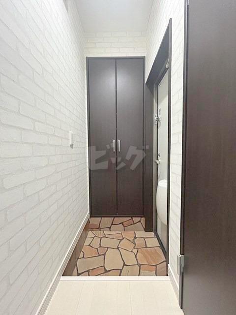玄関　明るい玄関がお出迎えです☆