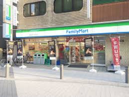 コンビニ　ファミリーマート蒲田東口中央通り店（コンビニ）まで88m