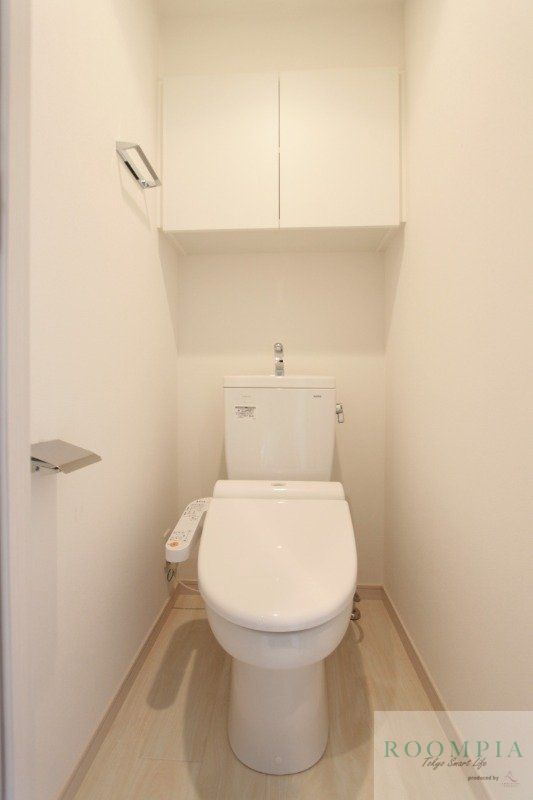 トイレ　※同タイプの別のお部屋です。