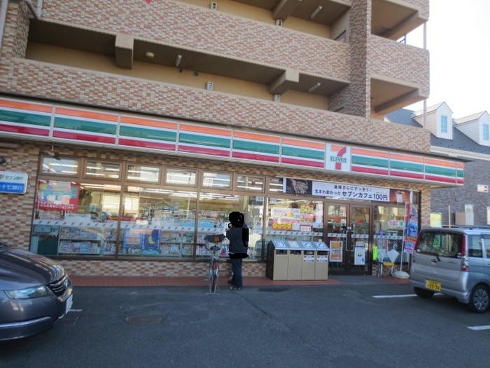 コンビニ　セブンイレブン仙台河原町店（コンビニ）まで596m