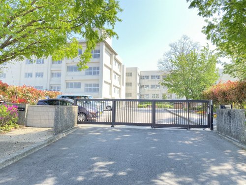 小学校　共和西小学校（小学校）まで463m