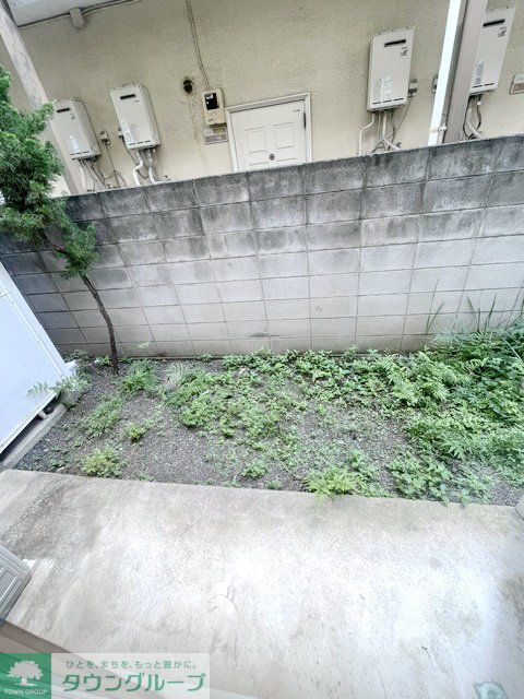 バルコニー　庭