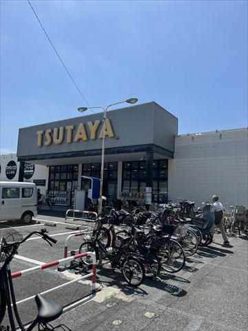 レンタルビデオ　TUTAYA（レンタルビデオ）まで489m