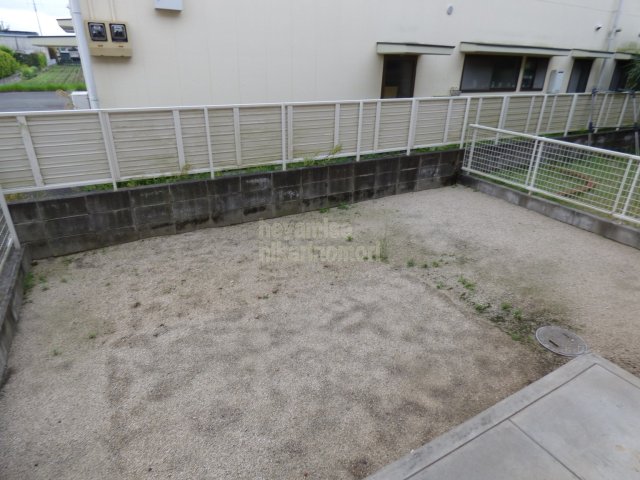 庭　写真は別号室