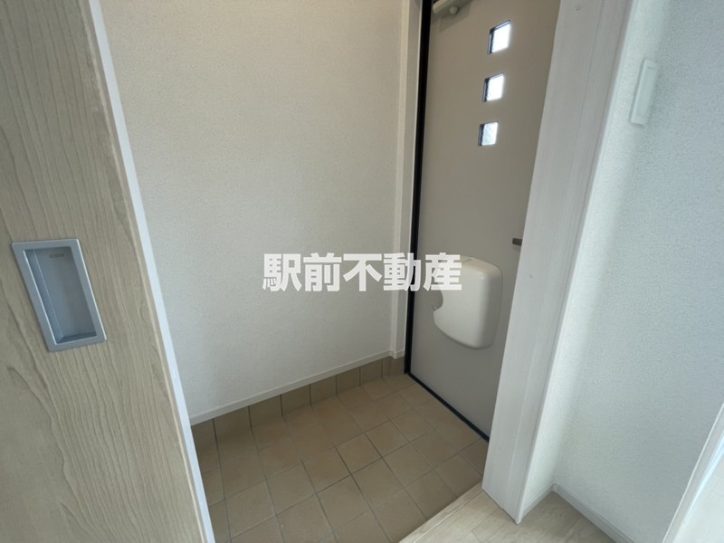 玄関　■同間取り他部屋使用■