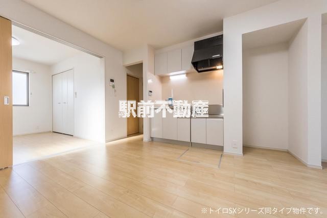居室・リビング　■同間取り他部屋使用■