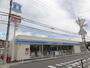 コンビニ　ローソン三田駅北店（コンビニ）まで140m