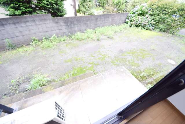 バルコニー　～今日は朝からお洗濯～別号室参考写真