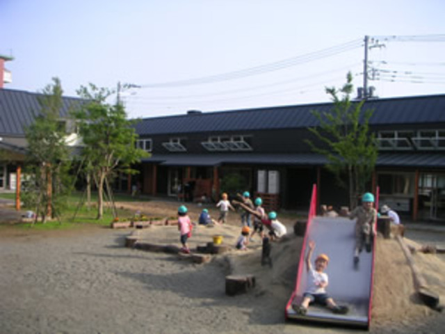 幼稚園・保育園　むくどり風の丘保育園（幼稚園・保育園）まで325m