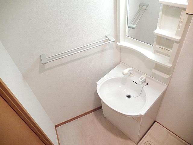 洗面設備　１号室の画像参照