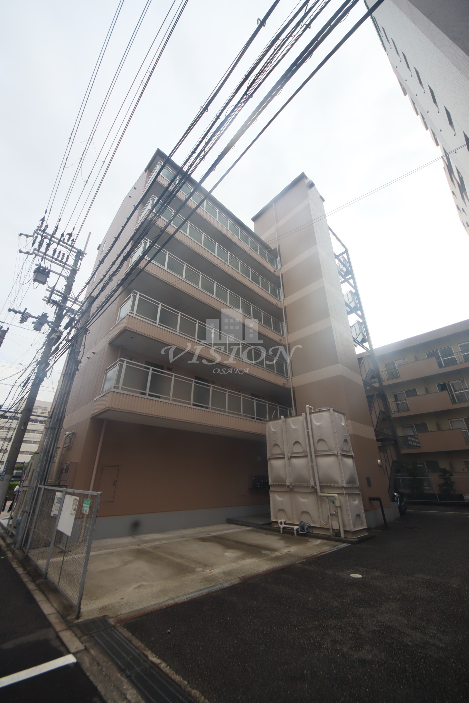 地下鉄御堂筋線 江坂駅 徒歩5分 築32年
