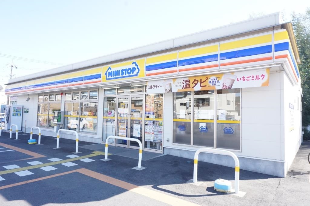 コンビニ　ミニストップ 八潮柳之宮店（コンビニ）まで357m