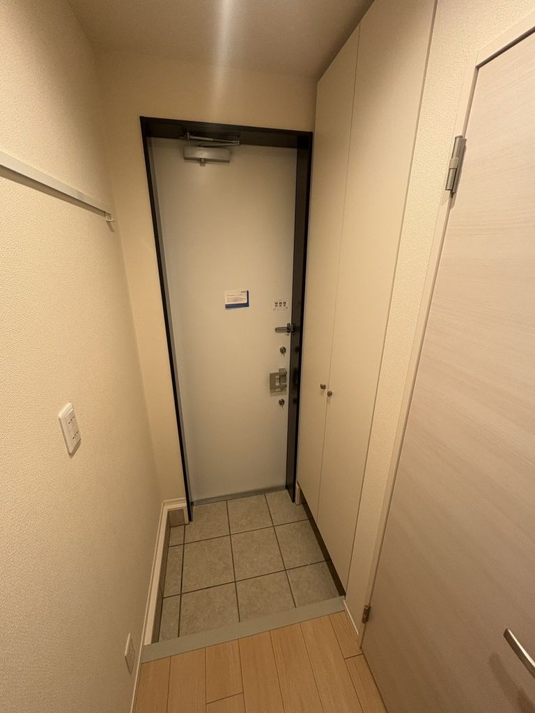 玄関　別部屋参照　現状優先