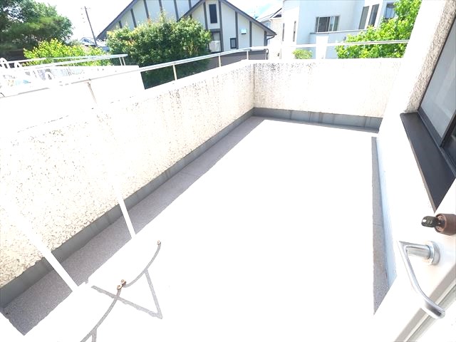 バルコニー　バルコニー
