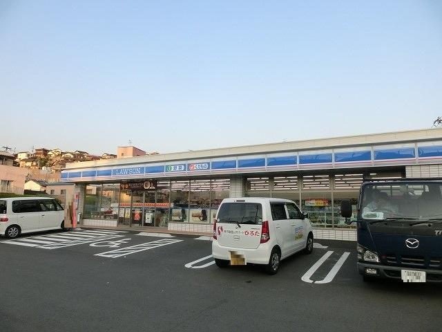 コンビニ　ローソン八幡枝光2丁目店（コンビニ）まで860m