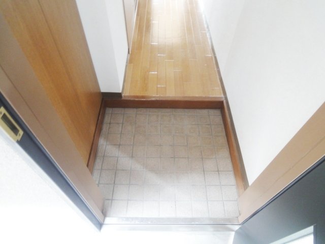 玄関　同物件別号室