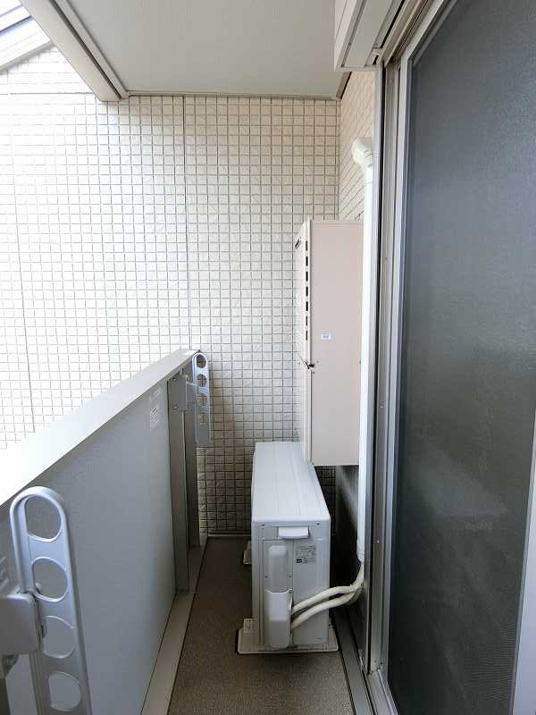 バルコニー　※同物件、別部屋の写真です。