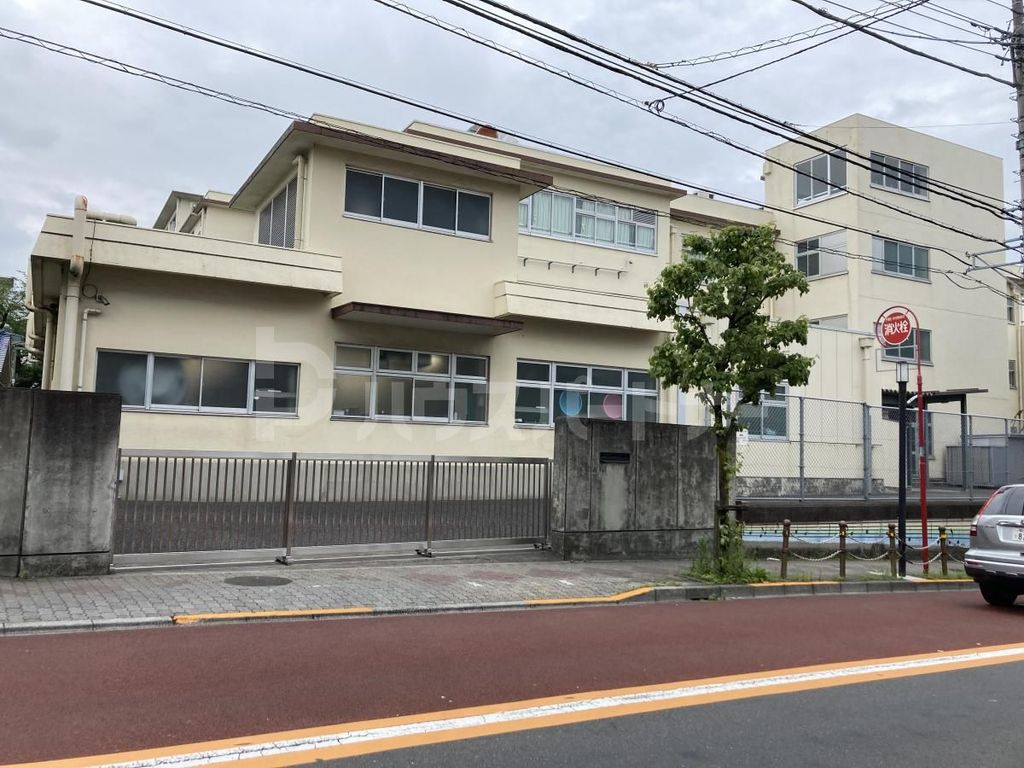 中学校　板橋区立赤塚第三中学校（中学校）まで1120m
