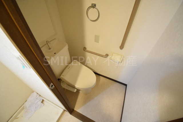 サンクラッソ湊川公園駅前のトイレ写真
