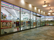 コンビニ　セブンイレブン 文京グリーンコート店（コンビニ）まで181m