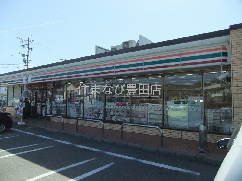 コンビニ　セブンイレブン豊田市梅坪町店（コンビニ）まで332m