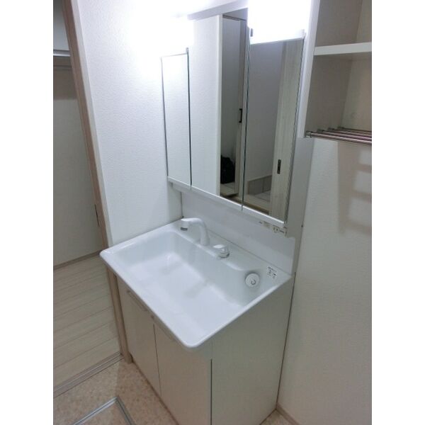 ＪＲ阪和線 上野芝駅 徒歩15分 2階建 築10年の内装写真